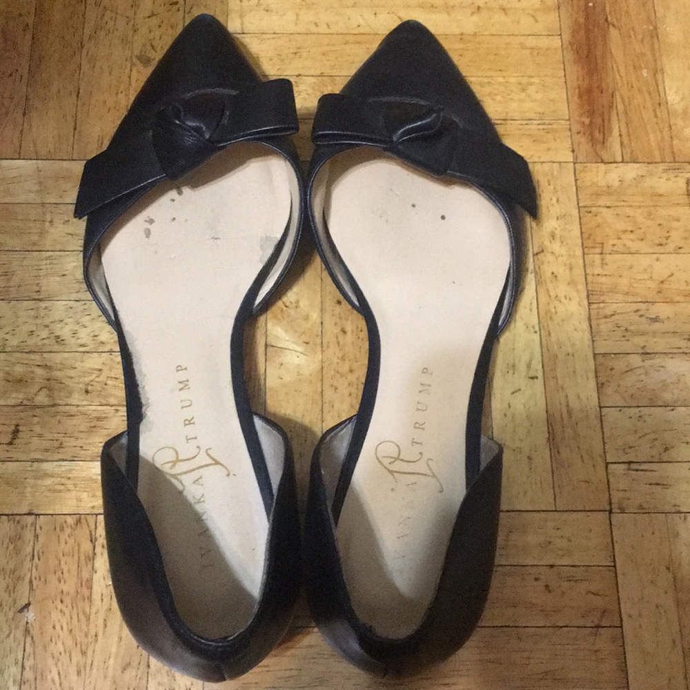 Ivanka trump black bow flats Dorsey size 8